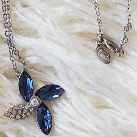 Long Thin Silver Chain ⛓️ Necklace With Crystals And Dazzling Stones Pendant. 🌴 - Picture 4 of 6